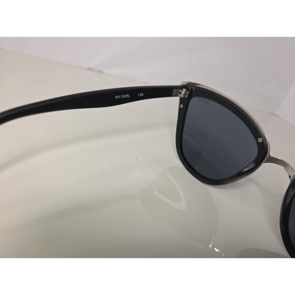 Quay My Girl 126 Black/Black Cat Eye Sunglasses 55-15-150 - Picture 5 of 9